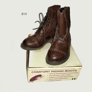 B19- KIDS Brown Paddock Boots size 11